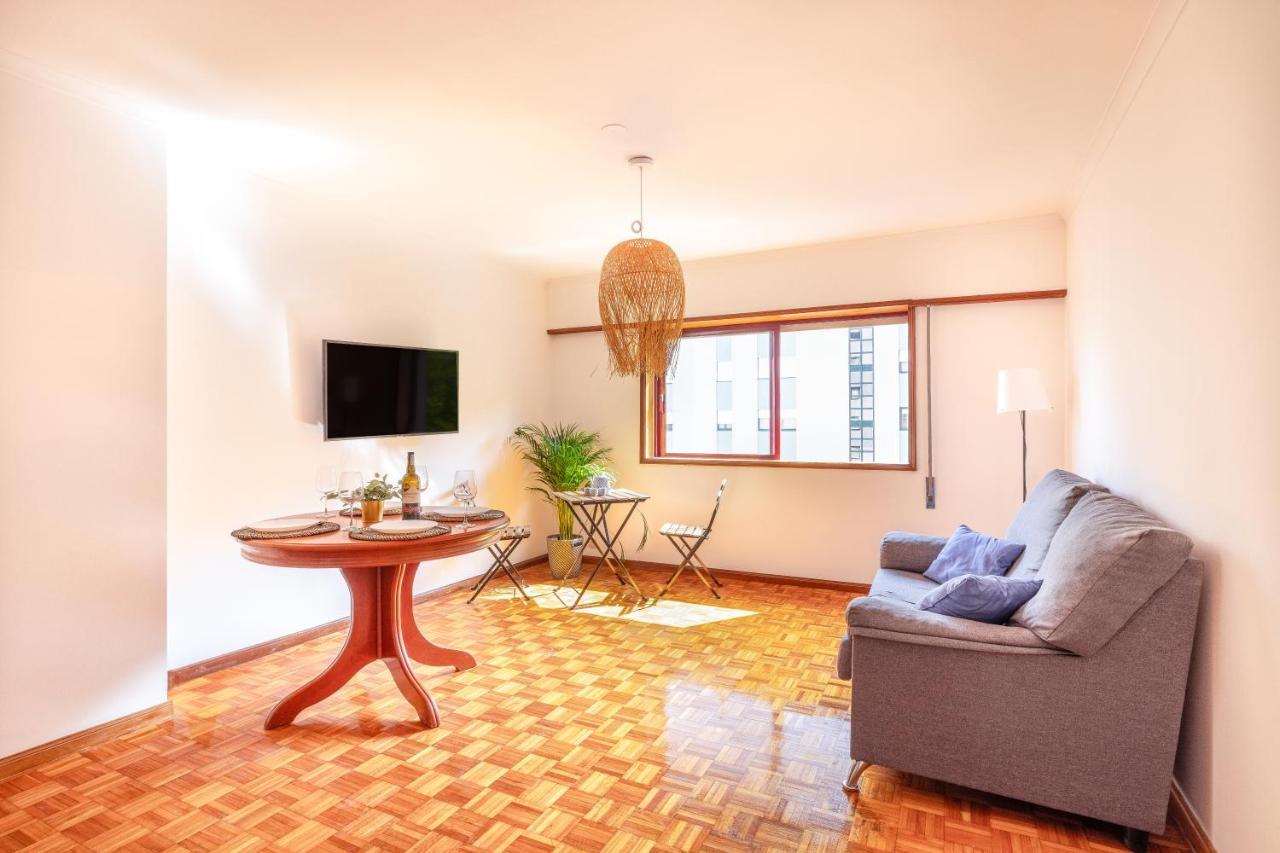 Appartement Boavista Premium With Ac, Terrace- Parking ,Supermarket And Metro T3 à OOporto Extérieur photo